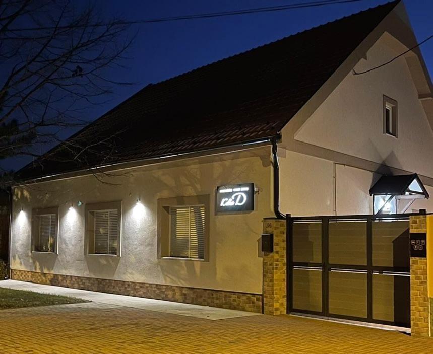 Kollar D Guest House - Prenociste Rooms ซูโบติกา ภายนอก รูปภาพ