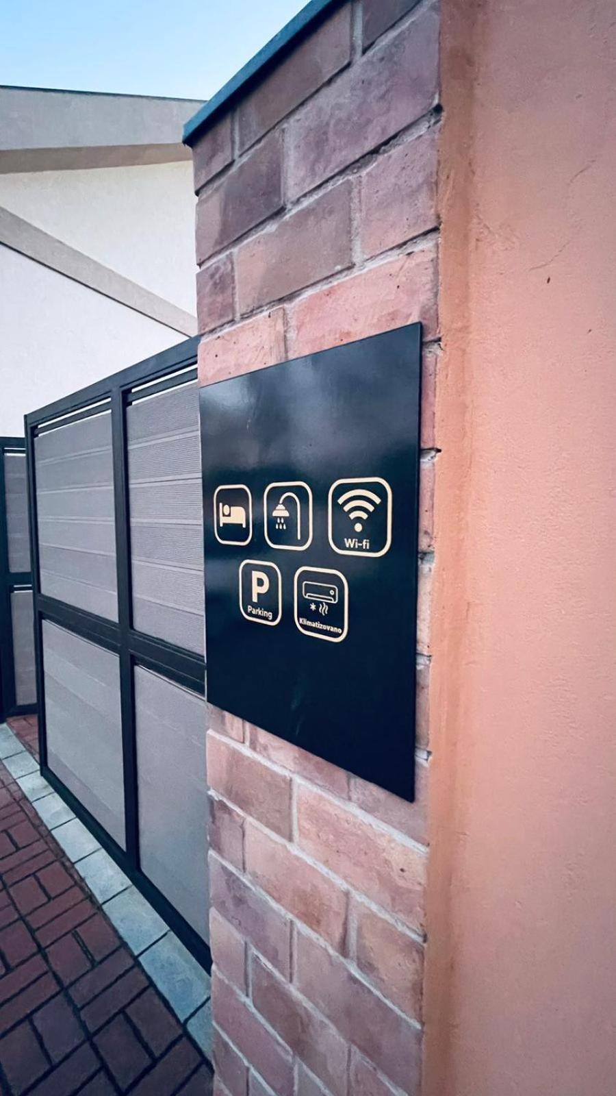 Kollar D Guest House - Prenociste Rooms ซูโบติกา ภายนอก รูปภาพ